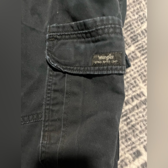 Wrangler relaxed fit cargo pants - Picture 4 of 5